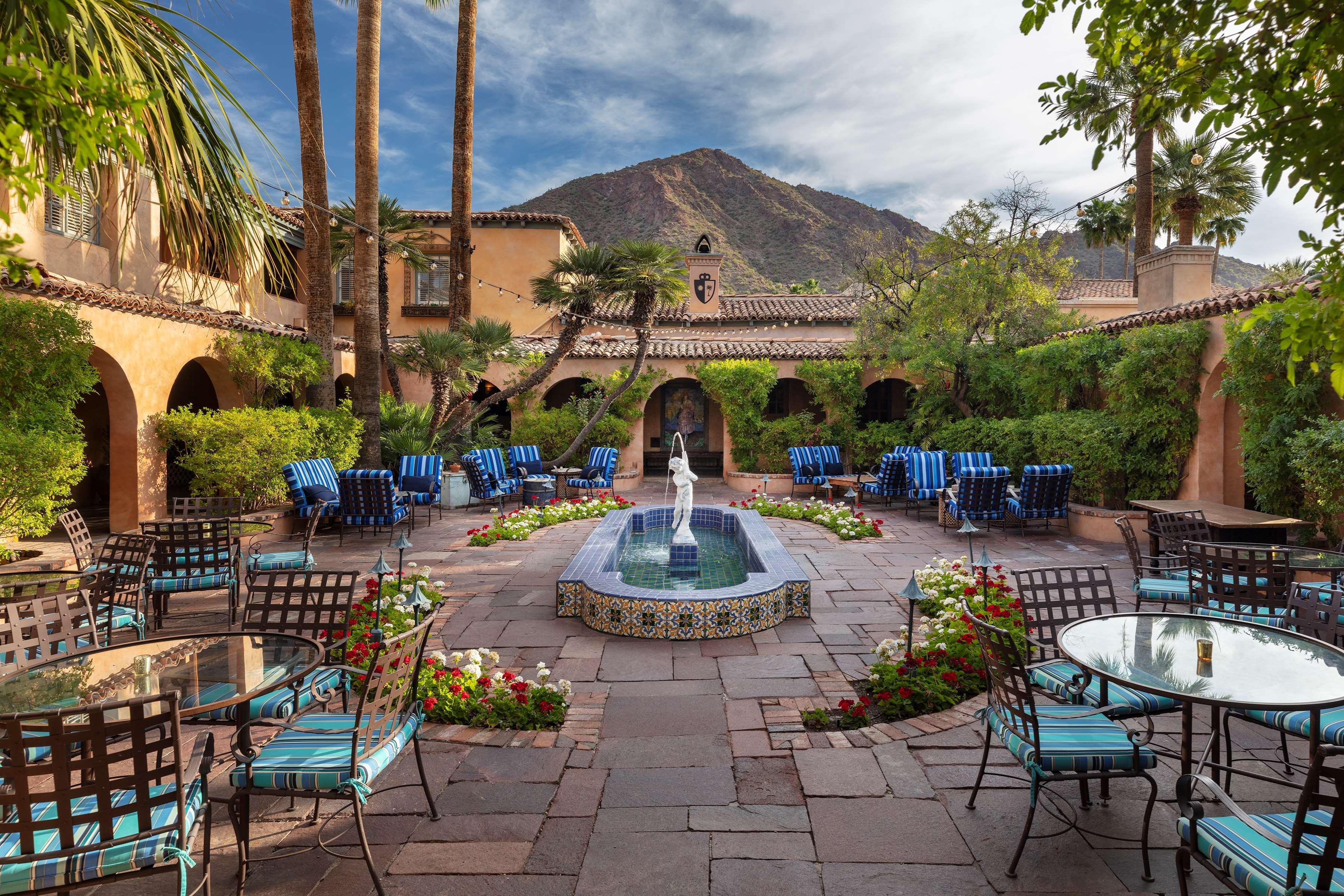 Royal Palms Resort And Spa, Part Of Hyatt Phoenix Exterior photo